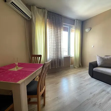 Cozy 1bd With A Lovely Sea View By Flat Mаnаger Apartman